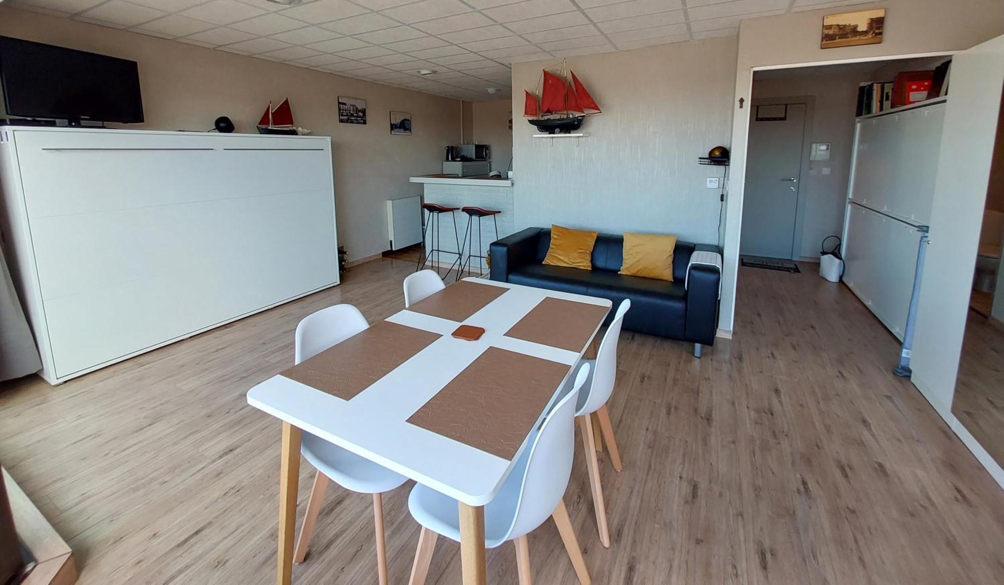 Depannemarkt De Panne Bagian luar foto